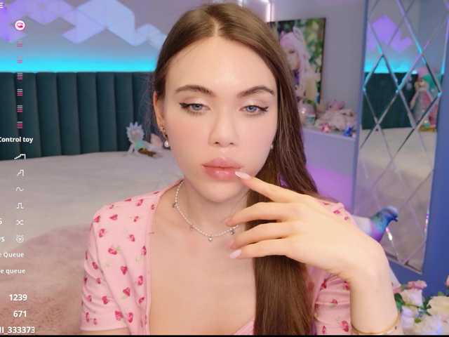 MimiFors live cam on BongaCams