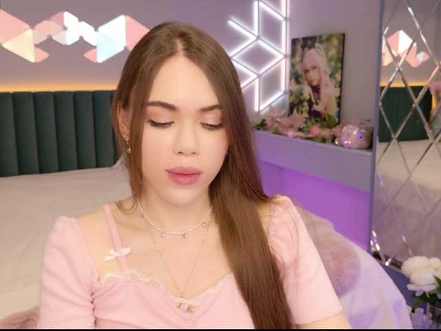 MimiForce's BongaCams show and profile