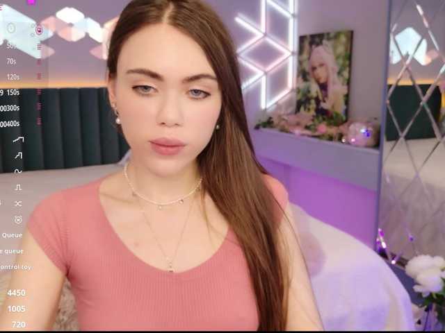 MimiForce's BongaCams show and profile