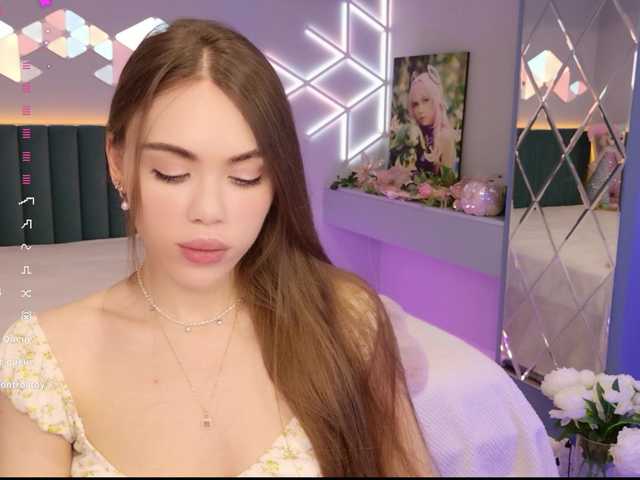 MimiForce's BongaCams show and profile