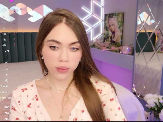 MimiForce's BongaCams show and profile