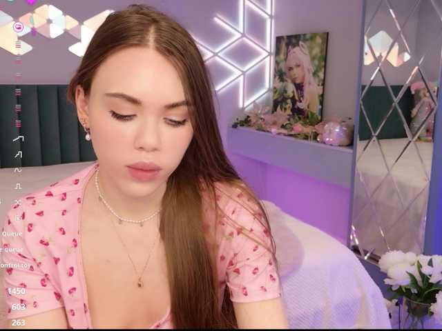 MimiForce's BongaCams show and profile