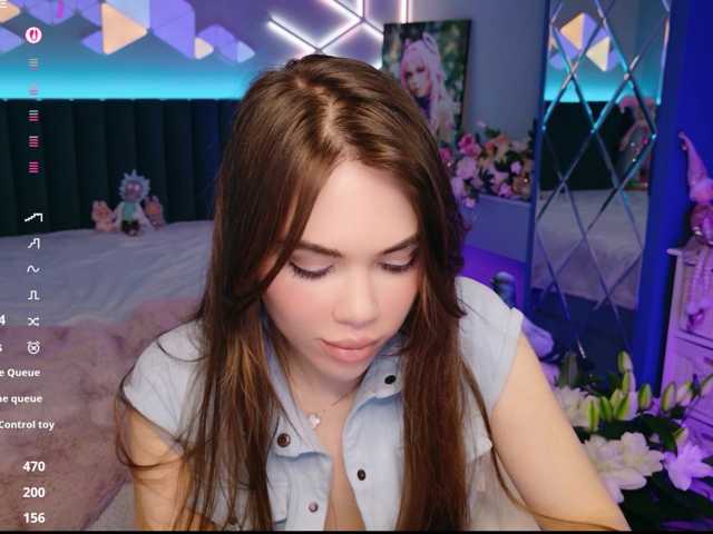 MimiFors, live now on BongaCams