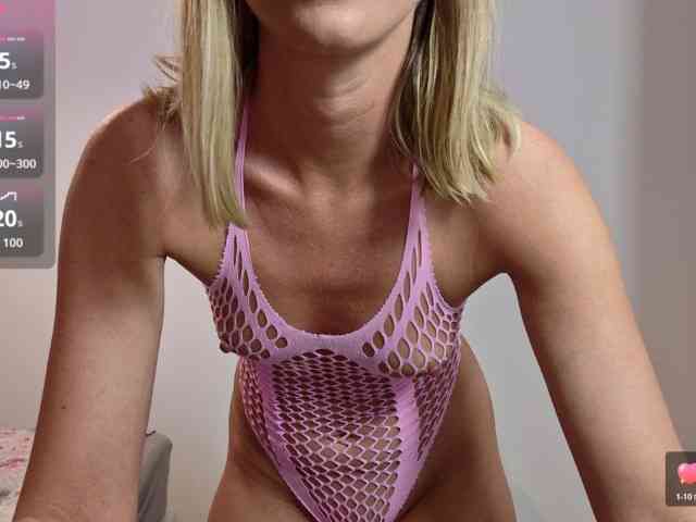 Roxanequinn webcam