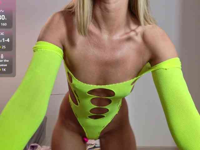 Roxanequinn webcam