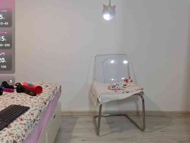 Roxanequinn webcam