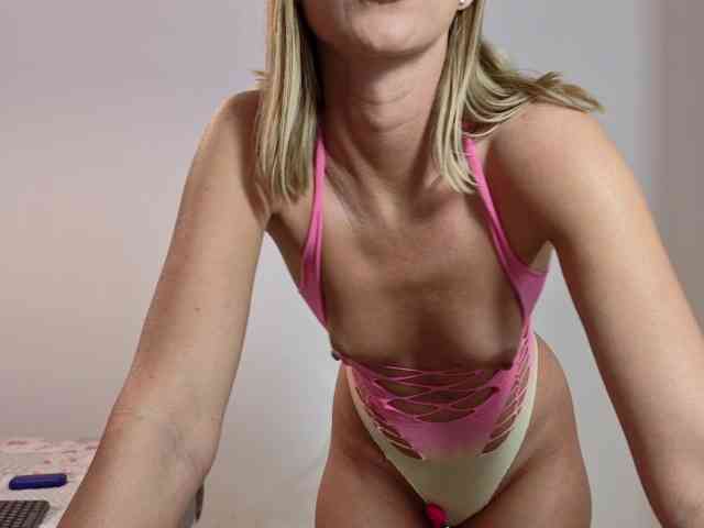 Roxanequinn webcam