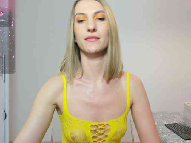 Roxanequinn Roxanequinn