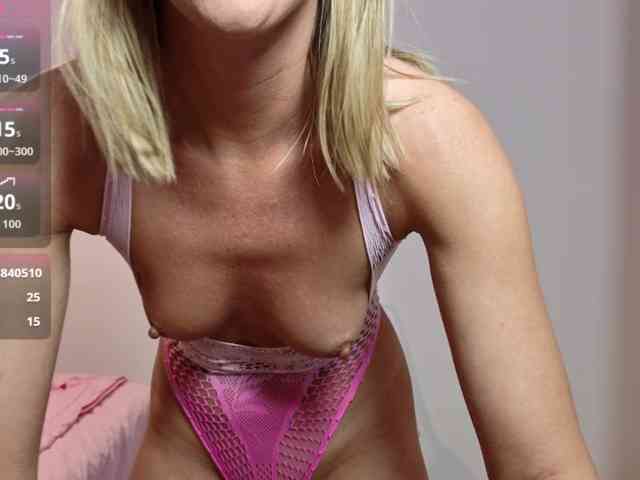 Roxanequinn webcam
