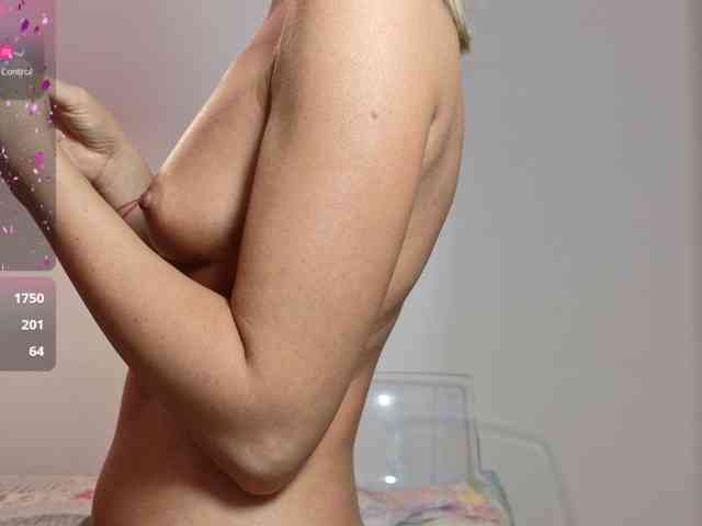 Roxanequinn webcam