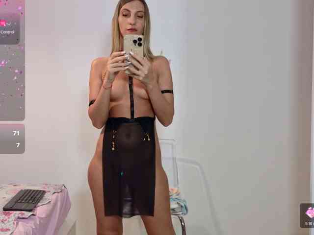 Roxanequinn webcam