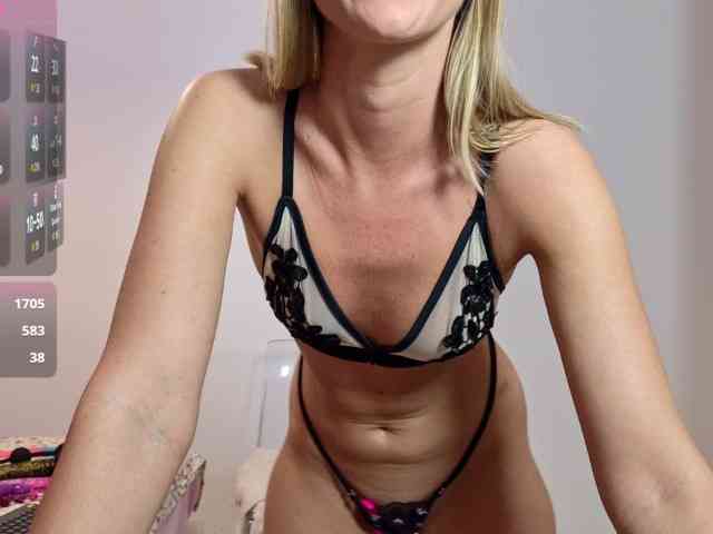 Roxanequinn webcam