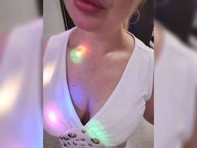 Vladlena55 webcam