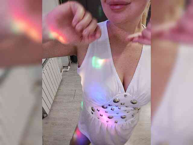 Vladlena55 webcam