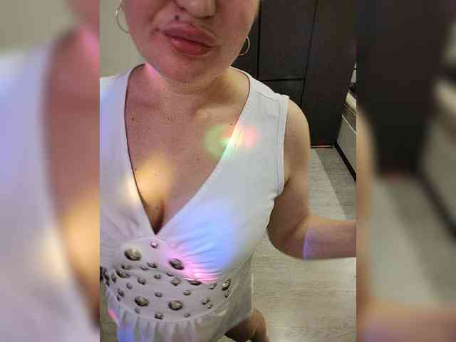 Vladlena55 webcam