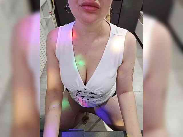 Vladlena55 webcam