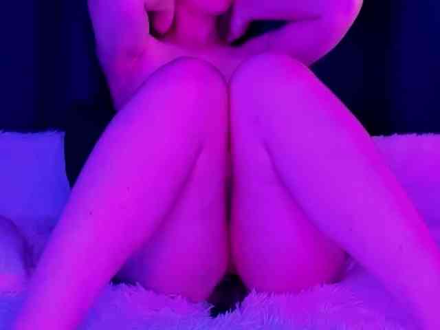 SweetSadness webcam