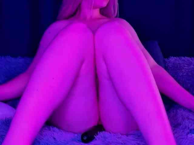 SweetSadness webcam