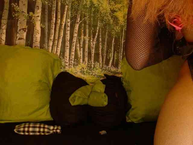 Lucile-Carrie Sex Cam Show