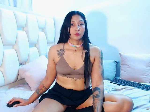 AllisonMiller live cam on BongaCams