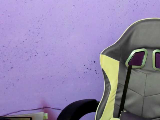 scarleth18 live cam on BongaCams