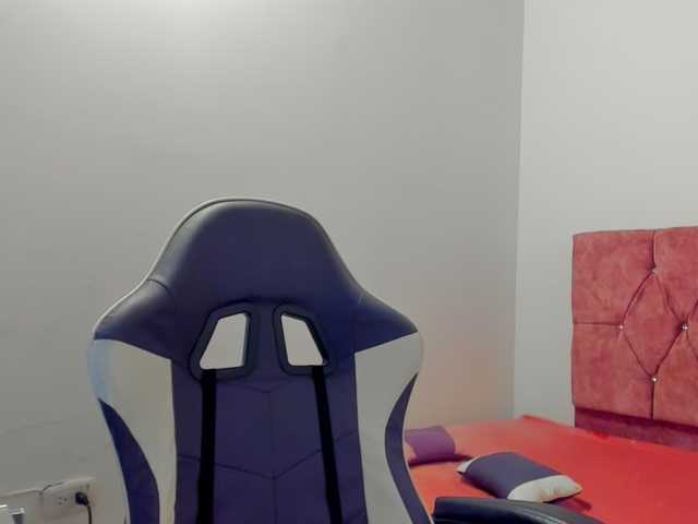 scarleth18 live cam on BongaCams