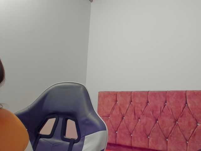 scarleth18 live cam on BongaCams