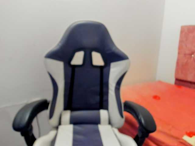 scarleth18 live cam on BongaCams