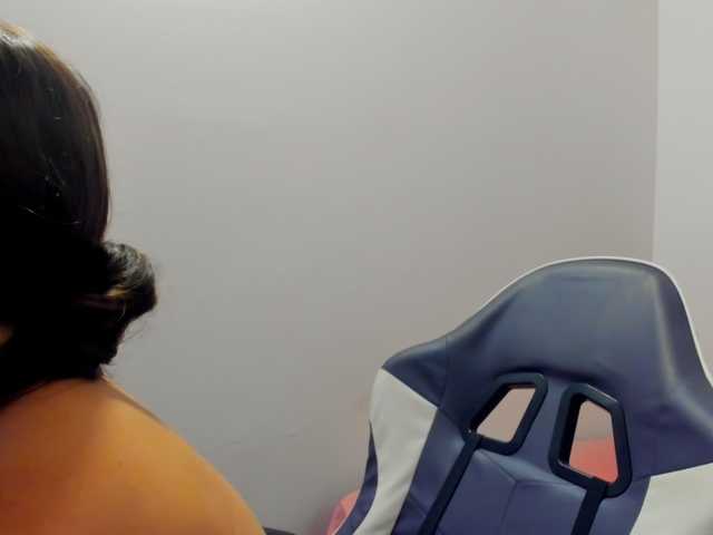 scarleth18 live cam on BongaCams