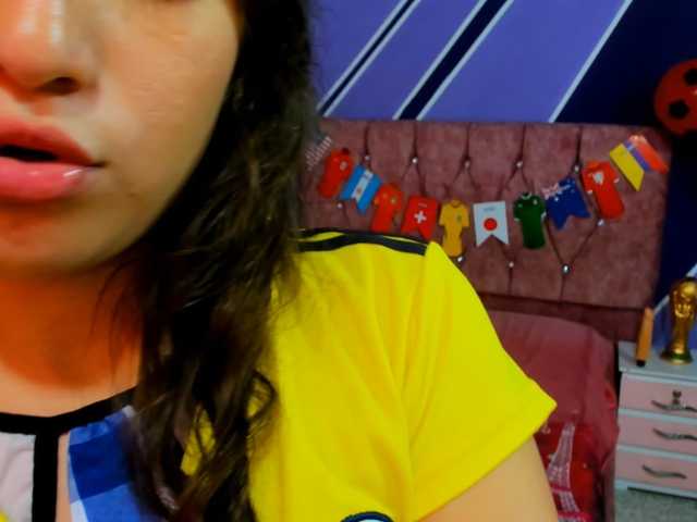 scarleth18 live cam on BongaCams