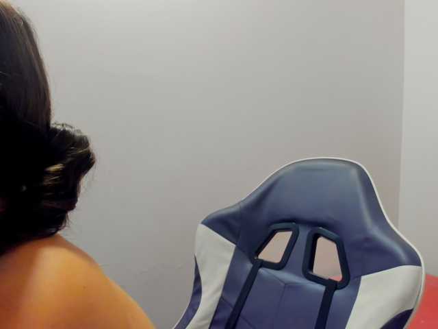 scarleth18 live cam on BongaCams