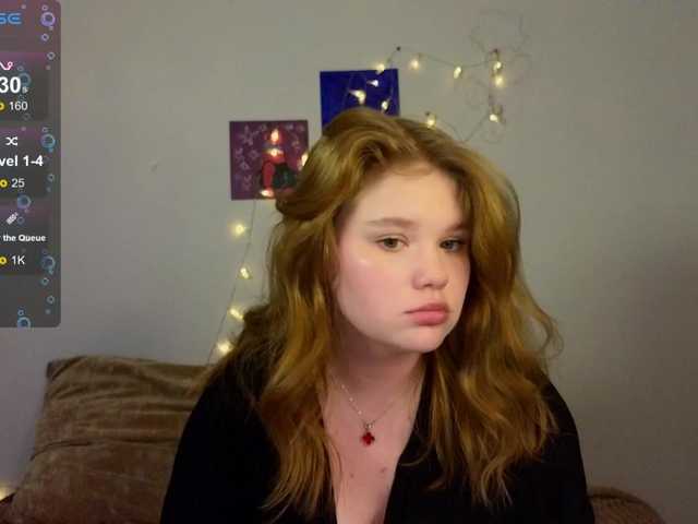 Lasey's BongaCams show and profile