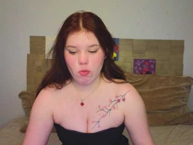 Lasey live cam on BongaCams