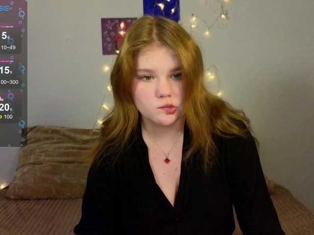 Lasey's BongaCams show and profile