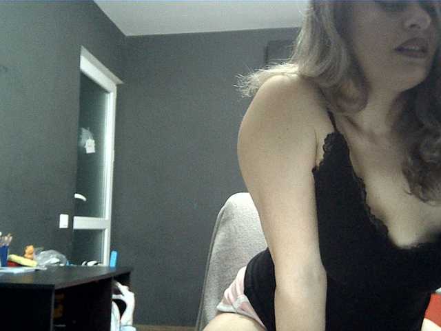 Sex chat gratuit in direct cu lionessmom pe BongaCams