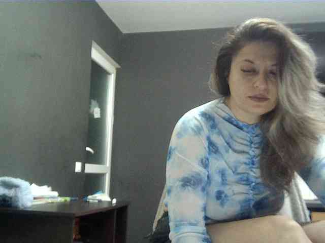 lionessmom webcam