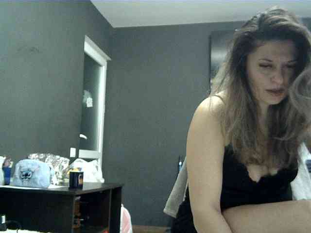 lionessmom webcam