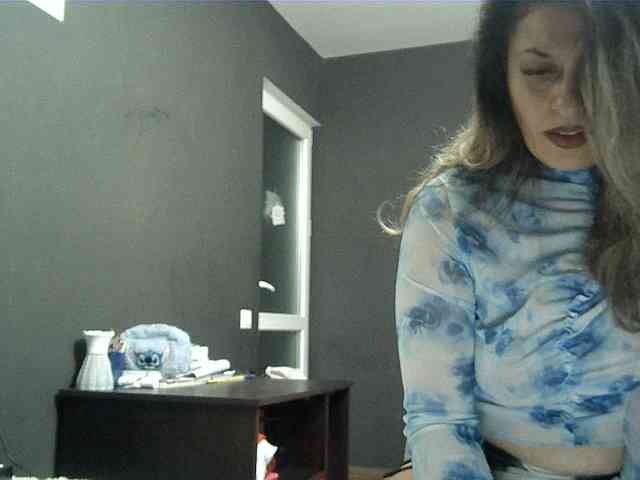lionessmom webcam