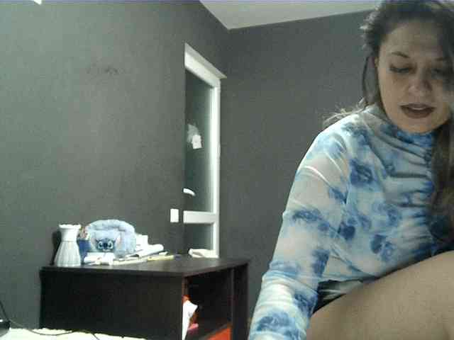 lionessmom webcam