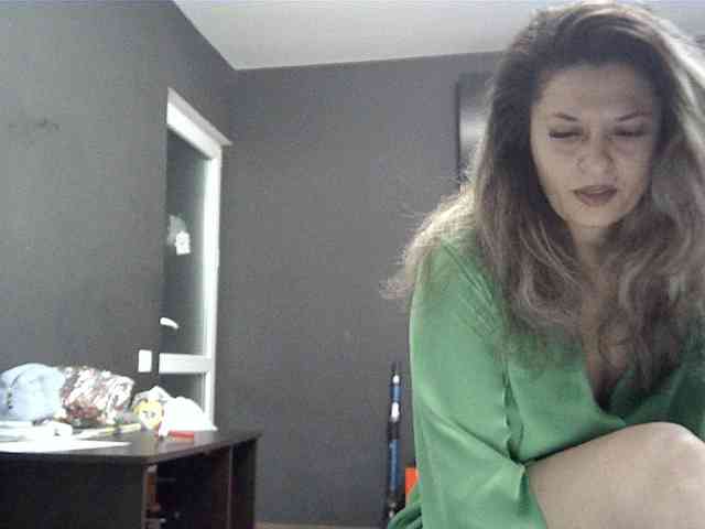 lionessmom webcam