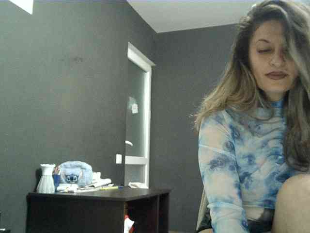 lionessmom webcam