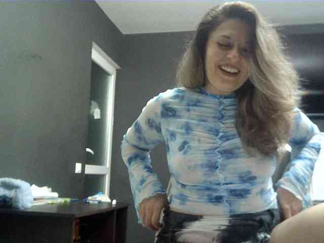 lionessmom webcam