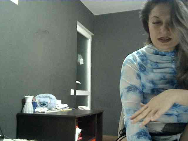 lionessmom webcam