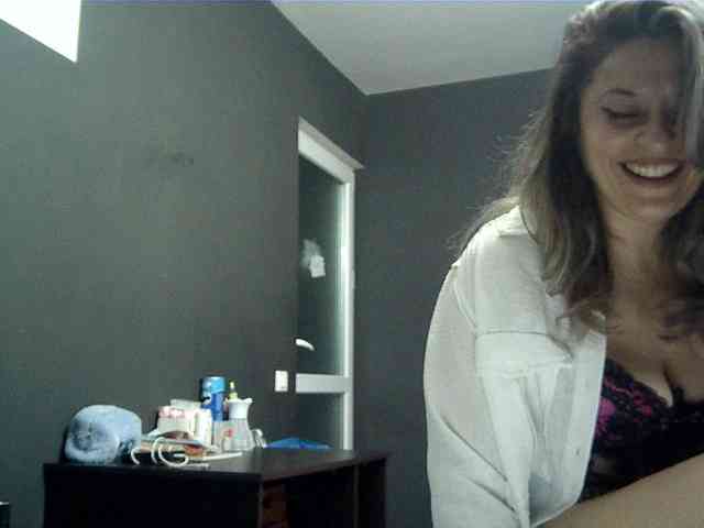 lionessmom webcam
