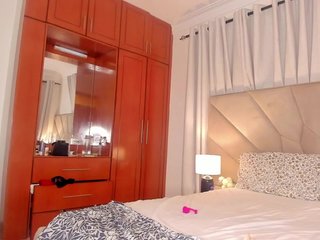 serena_'s Live Webcam