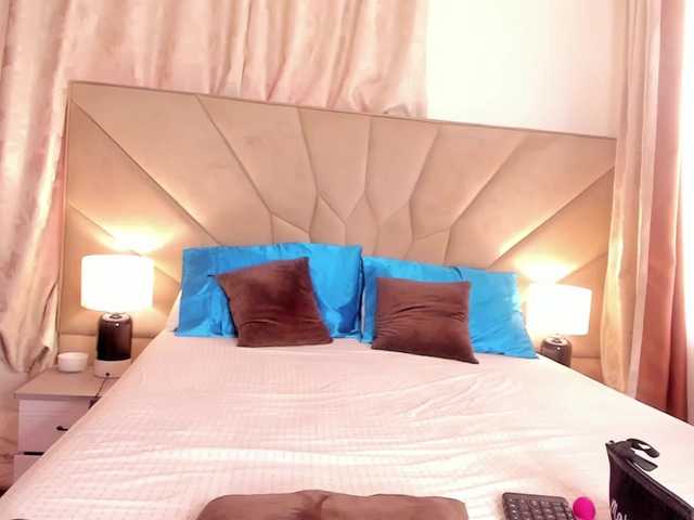 jasminmelonsa live cam on UnifiedCams