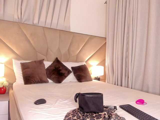 jasminmelonsa's BongaCams show and profile