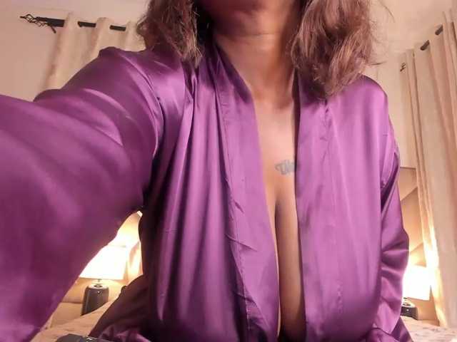jasminmelonsa, en directo ahora en BongaCams