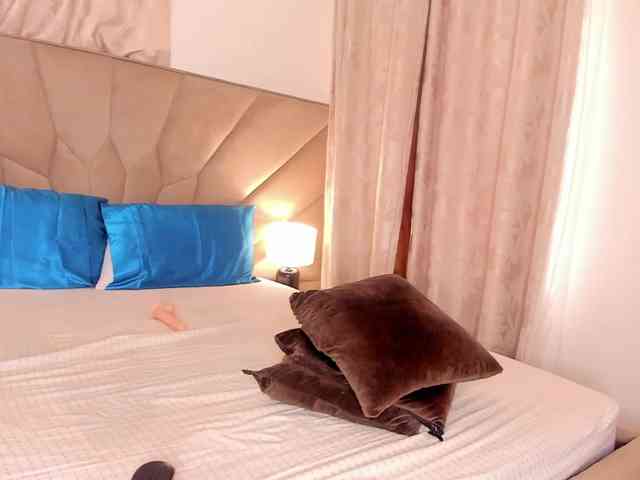 serena_ webcam