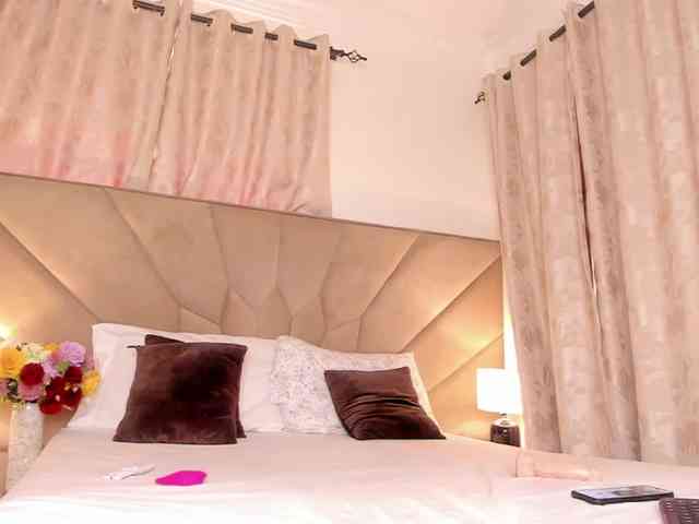 serena_ webcam